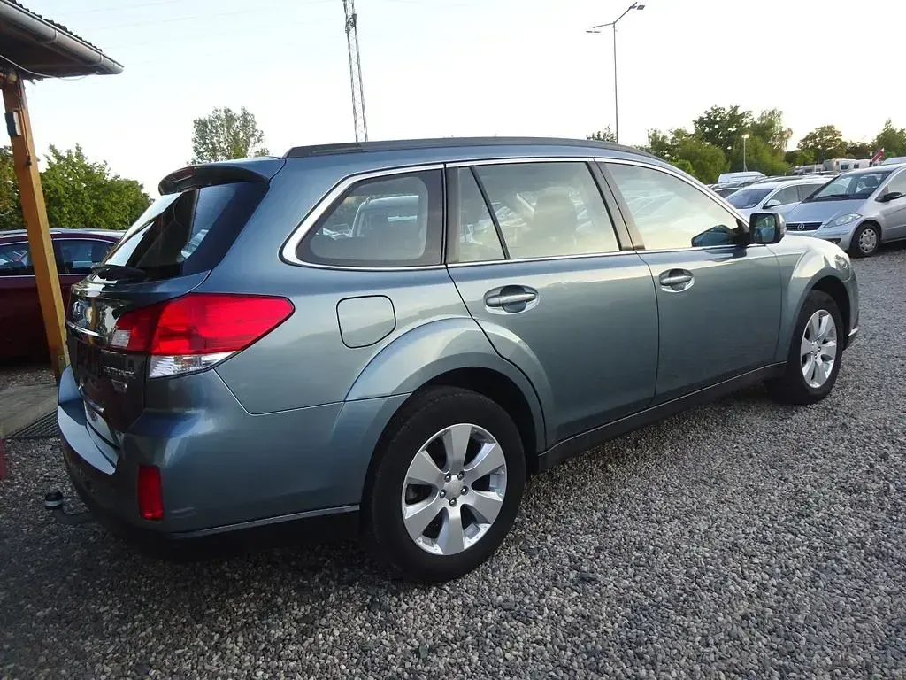 Gebraucht Subaru Outback Active 150 PS (110 kW) 2011 Grün Kombi