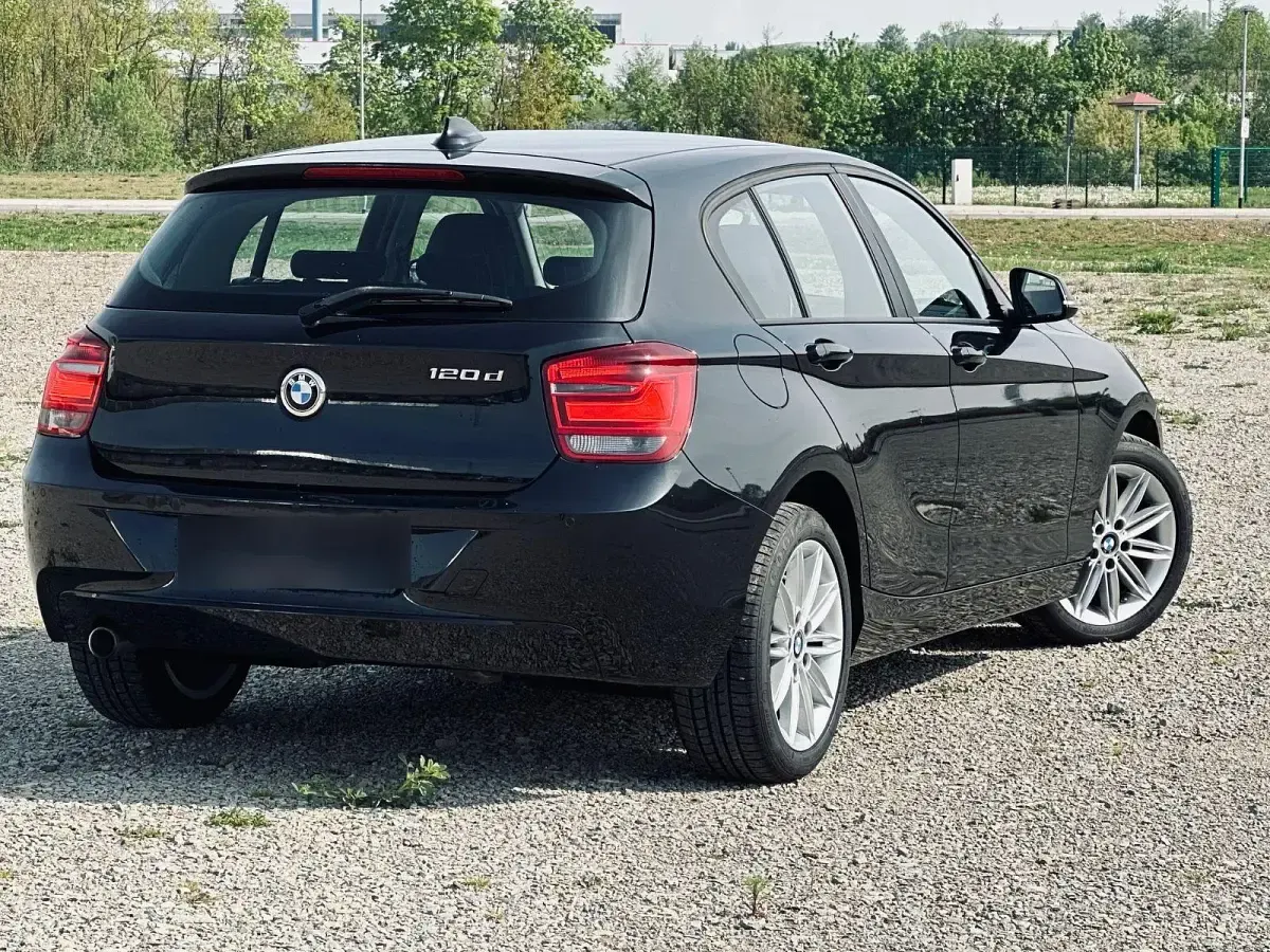 Gebraucht BMW 120 Sport Line 184 PS (135 kW) 2014 Schwarz Kleinwagen