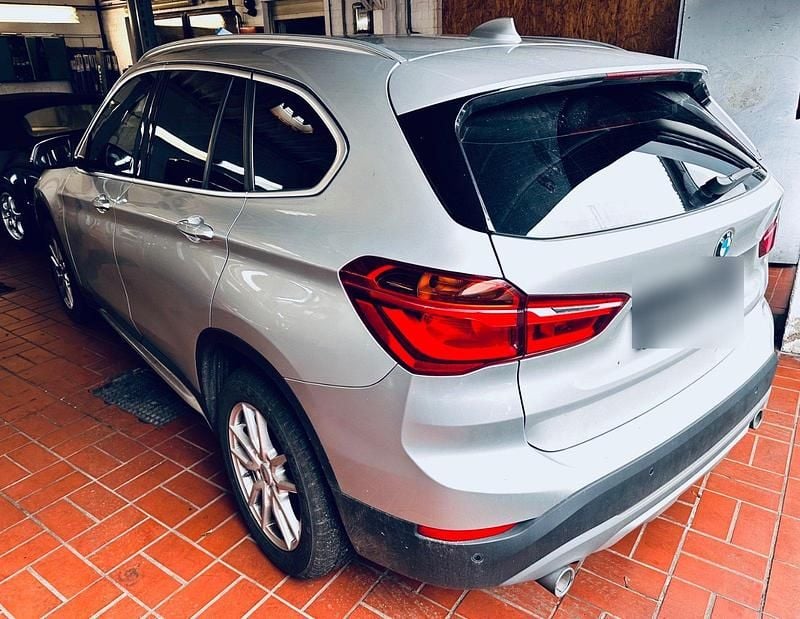 Gebraucht BMW X1 150 PS (110 kW) 2018 Silber SUV