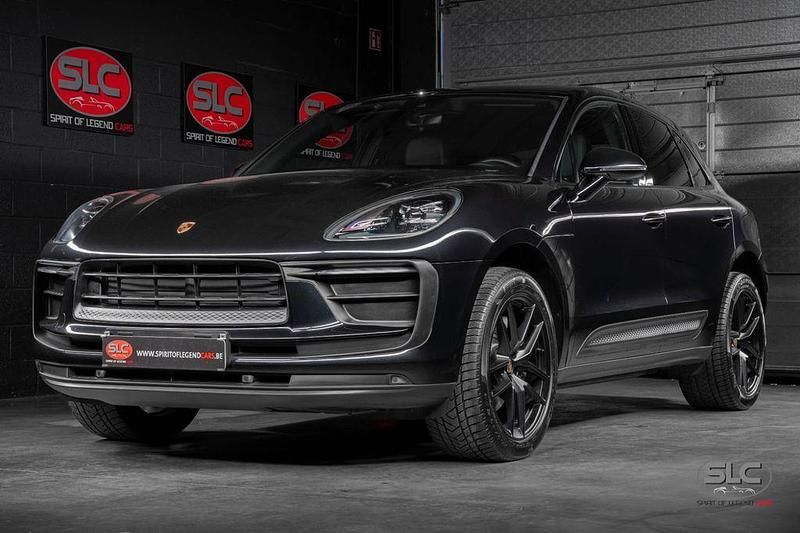 Schwarz Gebraucht 2022 Porsche Macan Chrono SUV | 53.890 € (Superpreis) - Bild 1/4