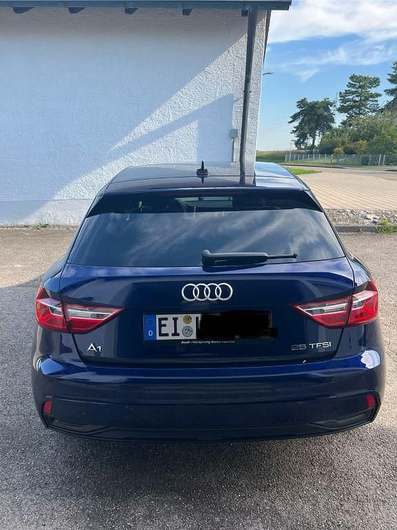 Gebraucht Audi A1 Sportback 95 PS (69 kW) 2024 Blau Kleinwagen