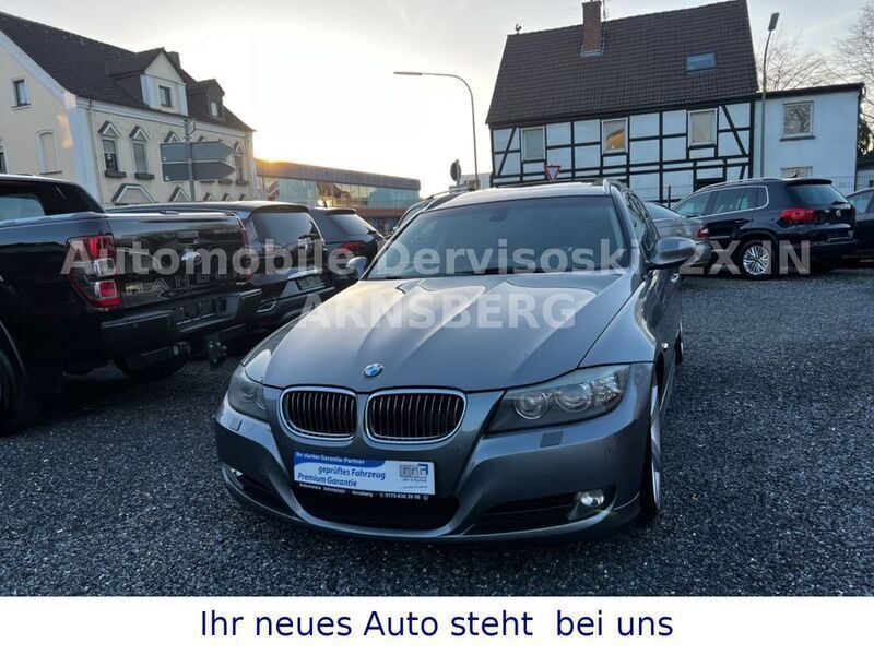 Gebraucht BMW 330 Sport Line 272 PS (200 kW) 2011 Grau Kombi