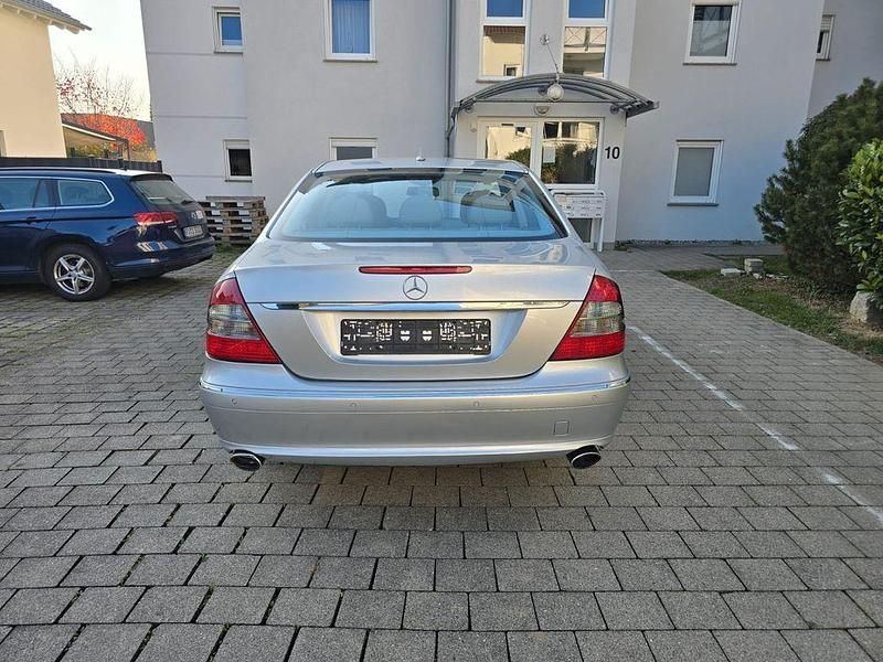 Gebraucht Mercedes E320 224 PS (164 kW) 2007 Silber Limousine