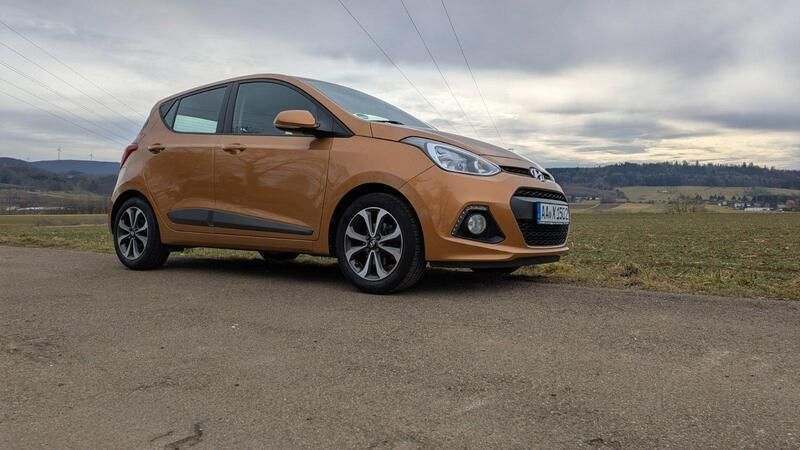 Gold Gebraucht 2016 Hyundai i10 Kleinwagen | 6.000 € (Superpreis) - Bild 1/4