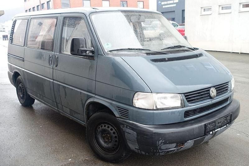 Gebraucht VW T4 68 PS (50 kW) 1996 Grau Van