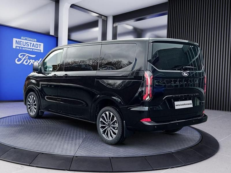 Neu Ford Tourneo Titanium X 170 PS (125 kW) 2025 Agate black metallic Van / Kleinbus