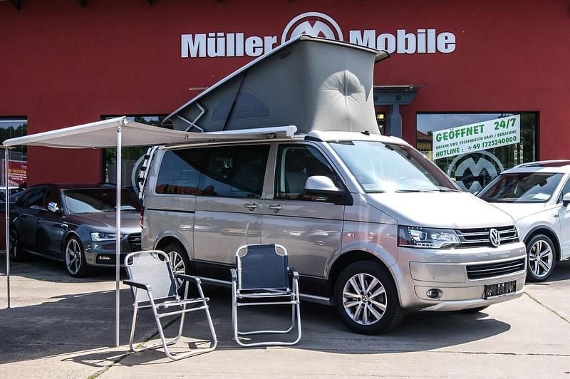 Sandbeige metallic Gebraucht 2015 VW T5 Beach Van | 39.900 € - Bild 1/4