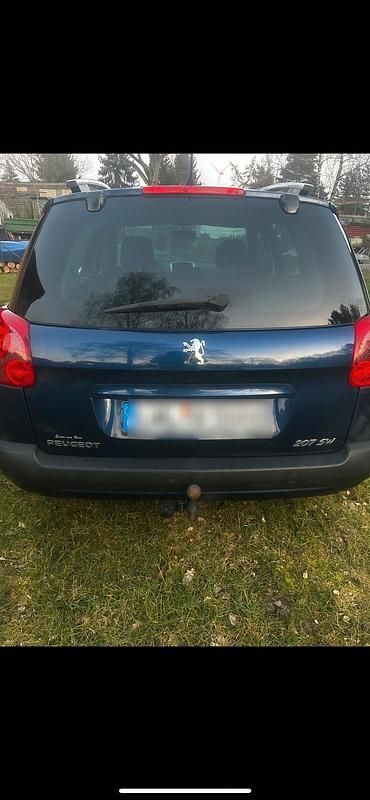 Blau Gebraucht 2007 Peugeot 207 Kombi | 1.400 € - Bild 1/3