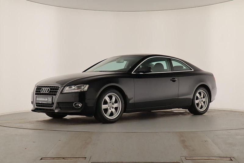 Gebraucht Audi A5 Ambiente 160 PS (117 kW) 2011 Phantomschwarz perleffekt Coupé