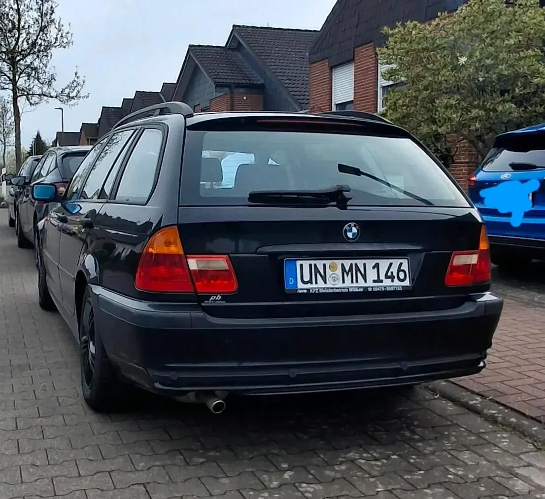 Gebraucht BMW 318 143 PS (105 kW) 2004 Schwarz Kombi