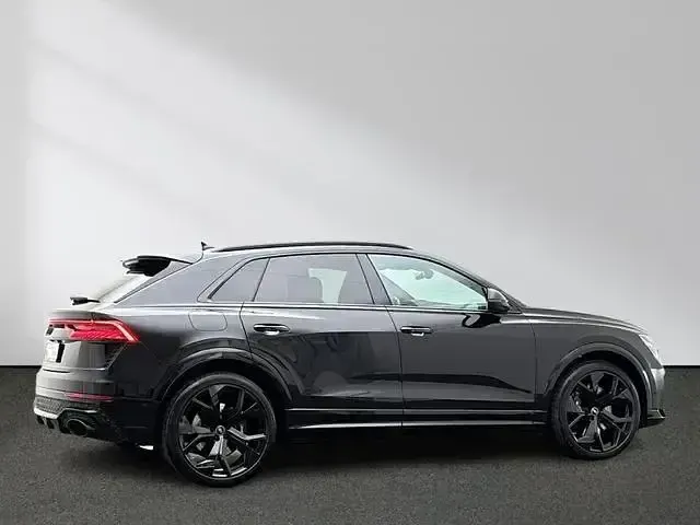 Gebraucht Audi RS Q8 Ambiente 600 PS (441 kW) 2023 Mythosschwarz metallic SUV