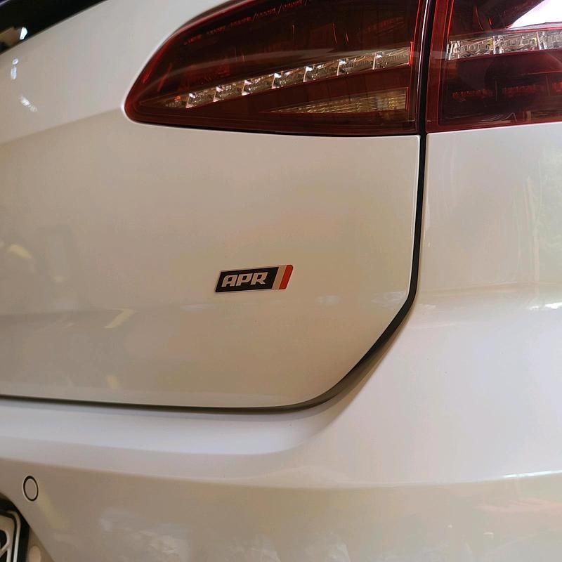 Gebraucht VW Golf VII R 345 PS (253 kW) 2016 Weiß Limousine