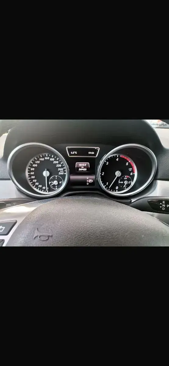 Gebraucht Mercedes ML350 258 PS (189 kW) 2014 Grau SUV