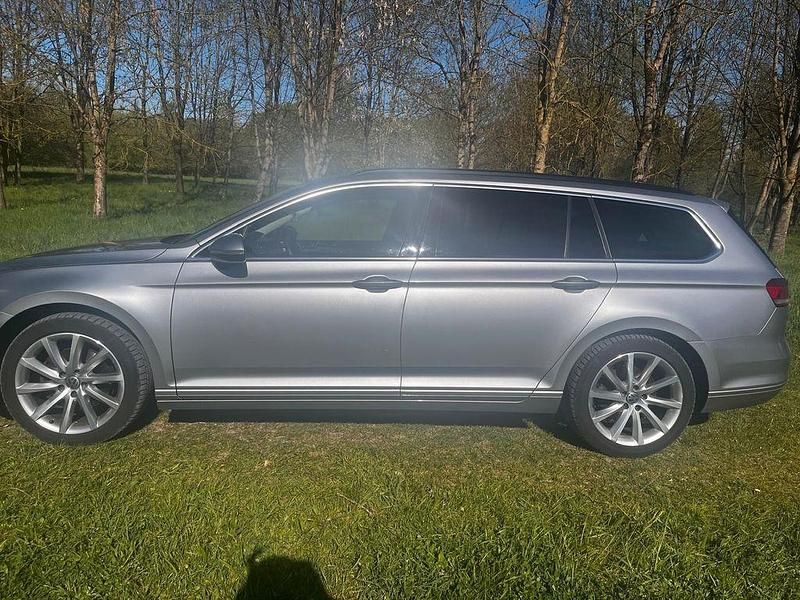 Gebraucht VW Passat Comfortline 150 PS (110 kW) 2018 Silber Kombi