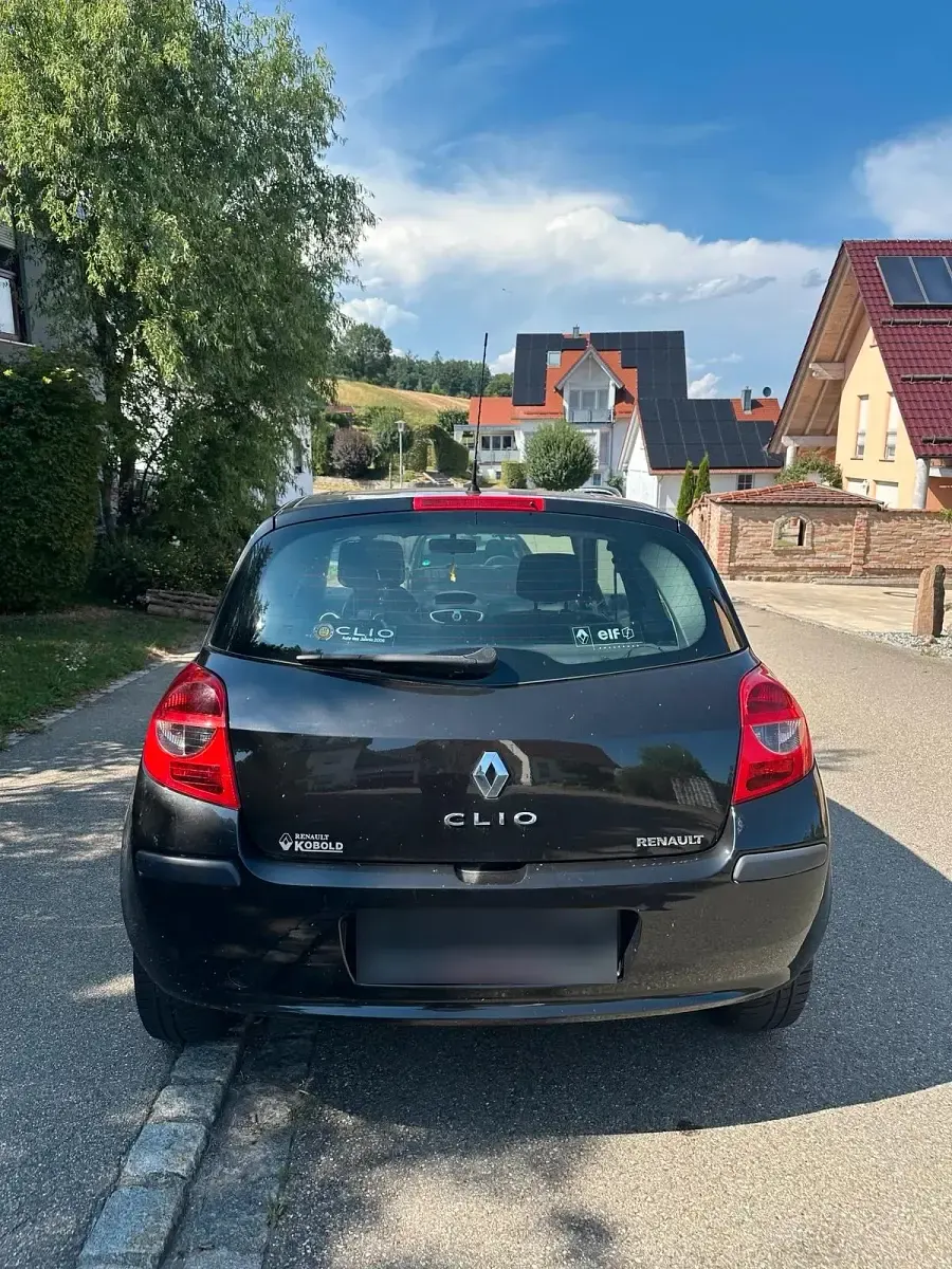 Gebraucht Renault Clio 88 PS (64 kW) 2006 Schwarz Kleinwagen