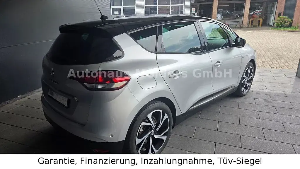 Gebraucht Renault Scenic E-Tech Bose Edition 132 PS (97 kW) 2016 Silber Van / Kleinbus