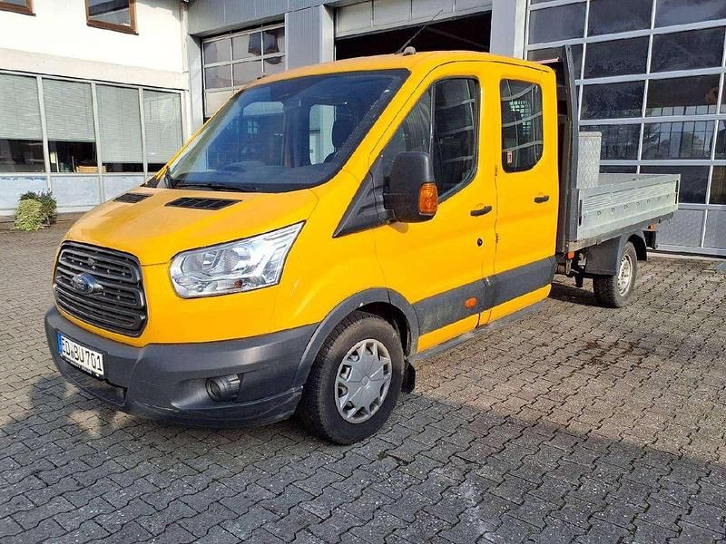 Gebraucht Ford Transit Trend 125 PS (91 kW) 2016 Maize yellow Van
