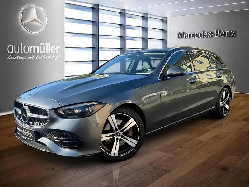 Grau Gebraucht 2022 Mercedes C300 Avantgarde Limousine | 30.650 € (Guter Preis) - Bild 1/3