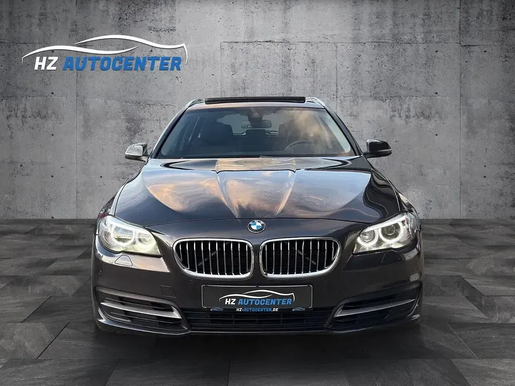 Gebraucht BMW 520 Sport Line 190 PS (139 kW) 2014 Grau Limousine