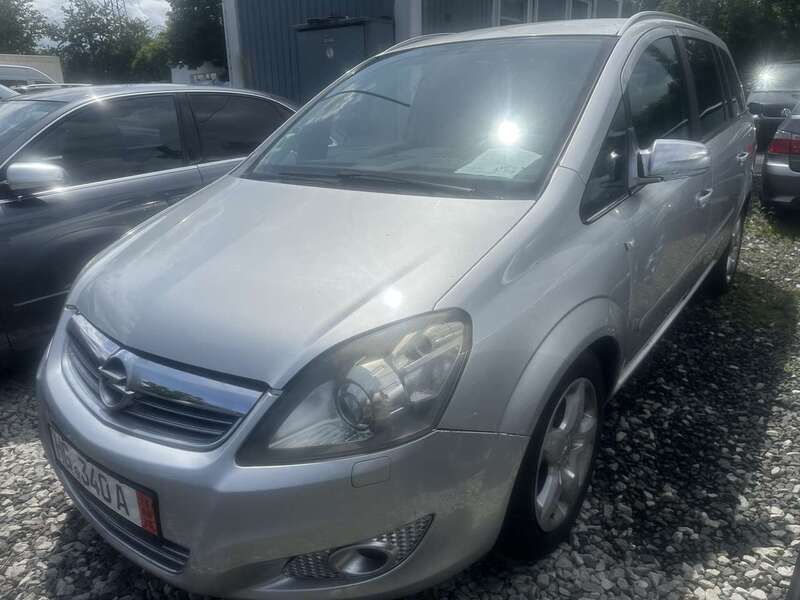 Silber Gebraucht 2008 Opel Zafira Van / Kleinbus | 1.900 € (Guter Preis) - Bild 1/4