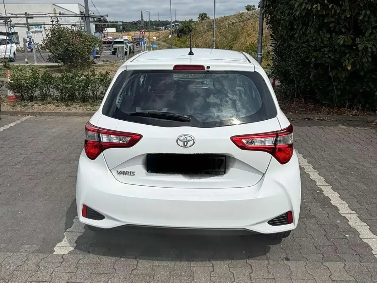Gebraucht Toyota Yaris Comfort 72 PS (52 kW) 2019 Weiß Kleinwagen