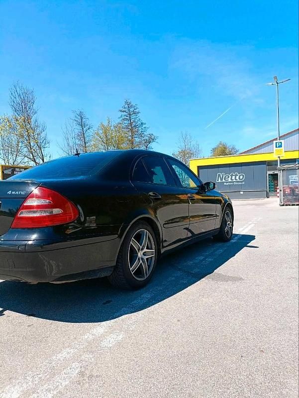 Brugt Mercedes E280 190 HK (139 kW) 2006 Sort Sedan