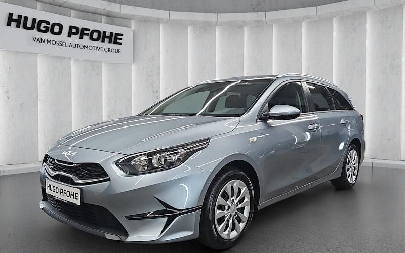 Silber Gebraucht 2023 Kia Ceed Sportswagon Vision Kombi | 17.590 € (Guter Preis) - Bild 1/4