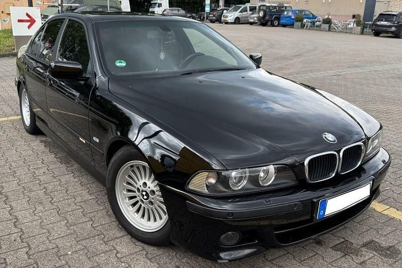 Schwarz Gebraucht 2001 BMW 530 Shadowline Limousine | 4.800 € (Superpreis) - Bild 1/4