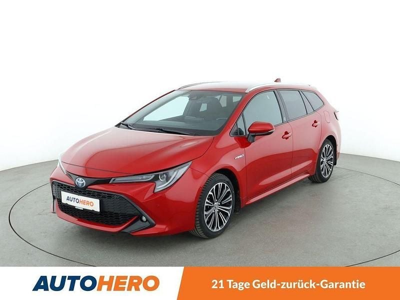 Rot Gebraucht 2021 Toyota Corolla Team Limousine | 21.680 € (Guter Preis) - Bild 1/3