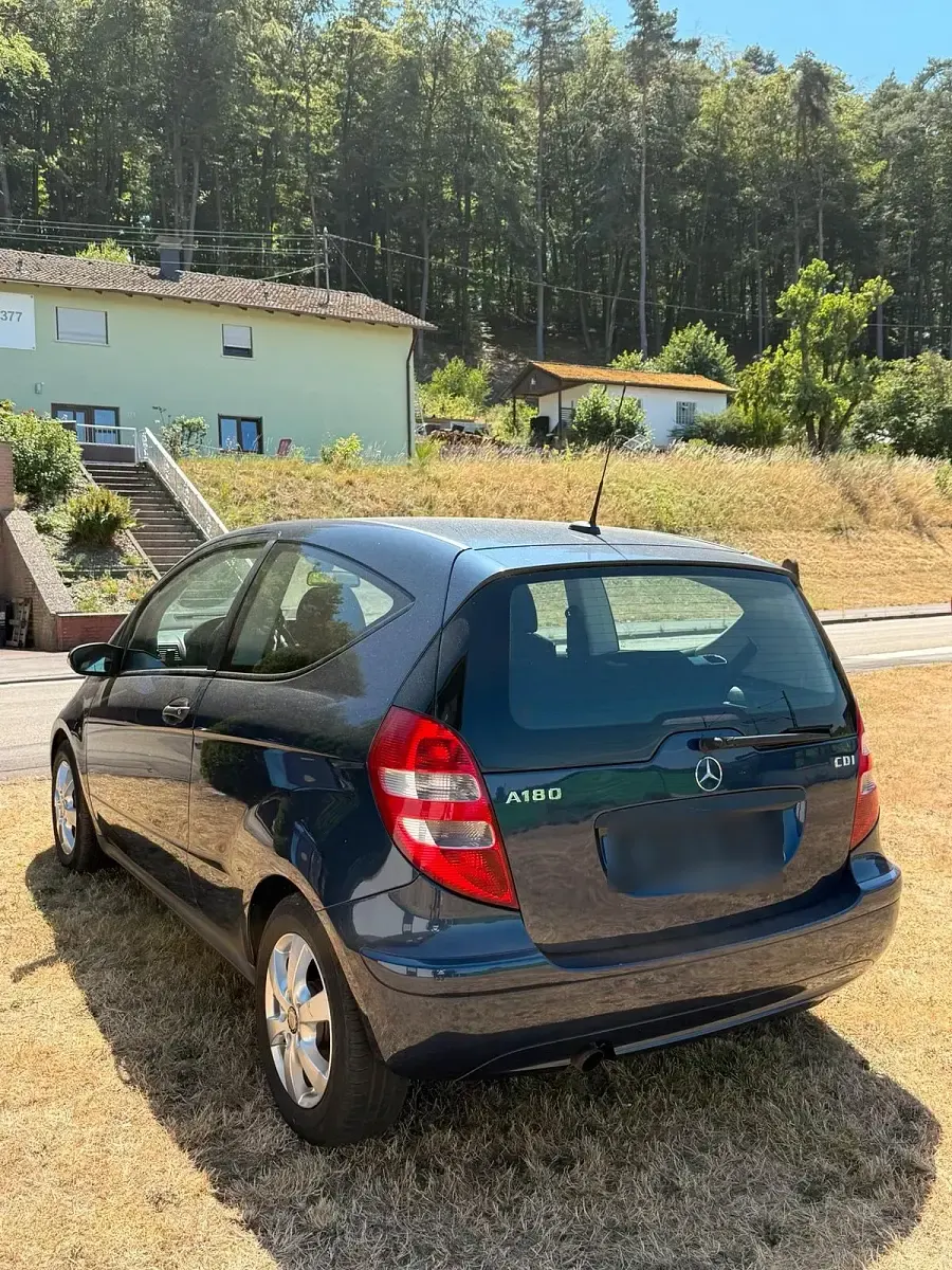 Gebraucht Mercedes A180 Classic 109 PS (80 kW) 2005 Blau Kleinwagen