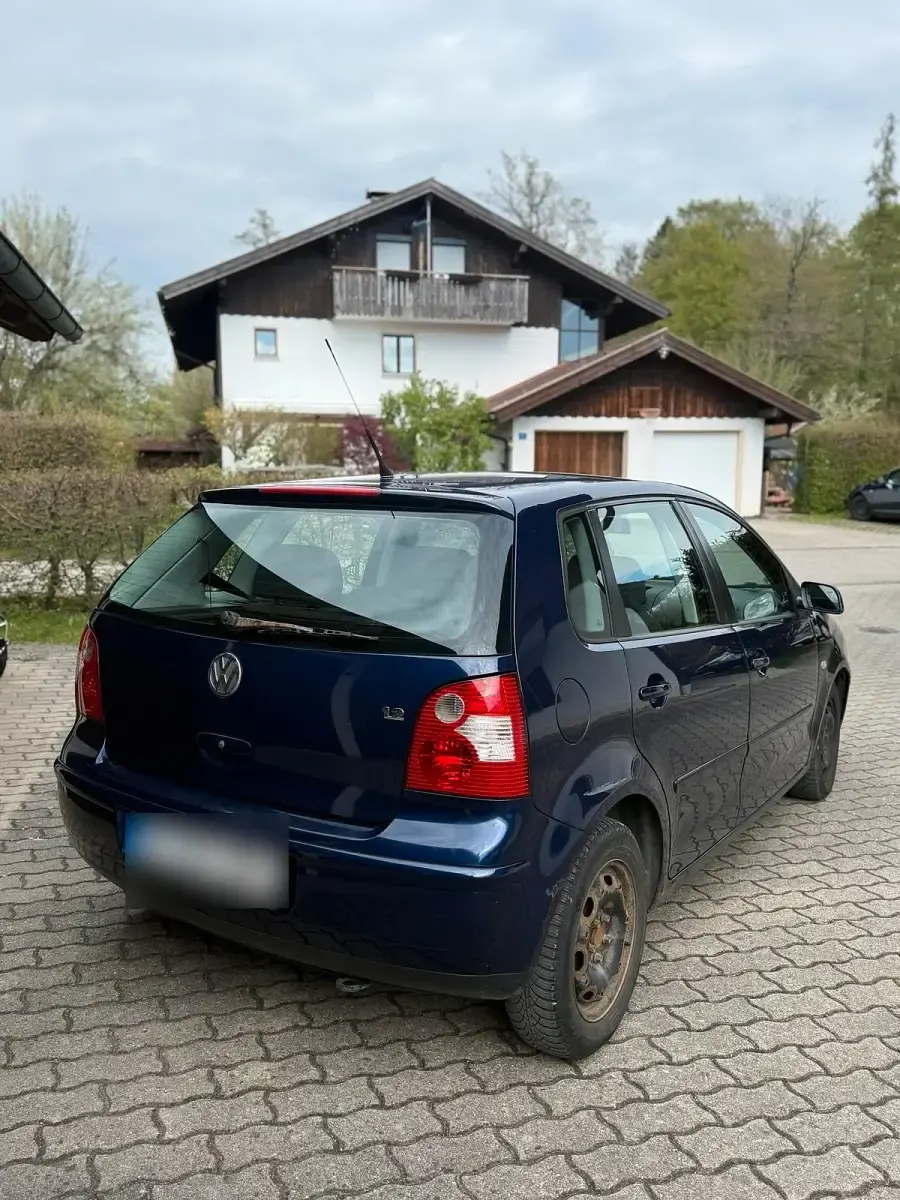 Gebraucht VW Polo 64 PS (47 kW) 2005 Blau Kleinwagen
