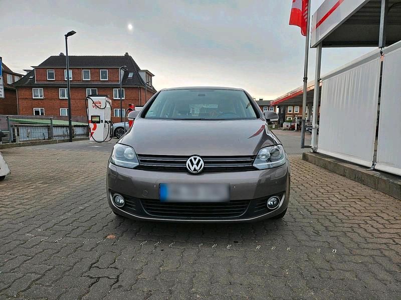 Gebraucht VW Golf VII 105 PS (77 kW) 2012 Braun Limousine