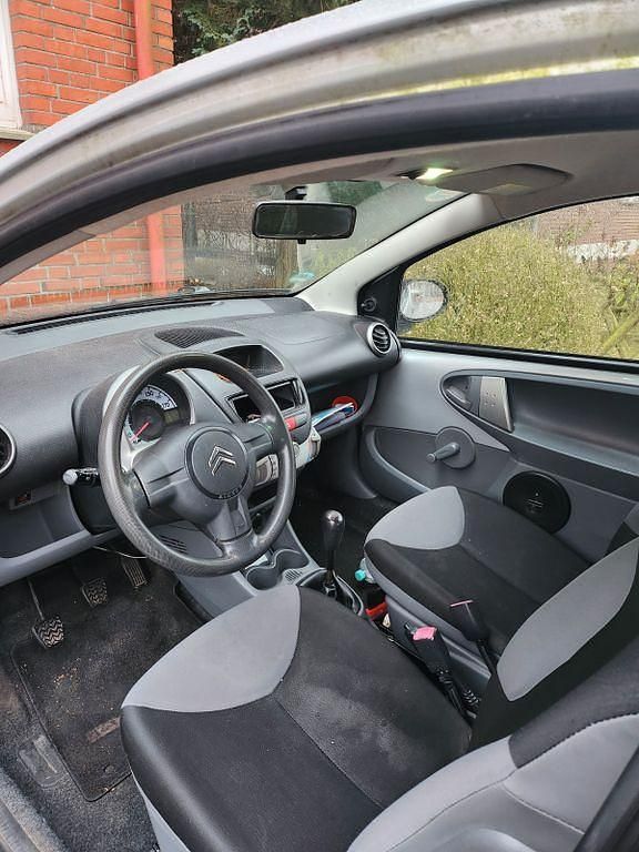Silber Gebraucht 2006 Citroën C1 Style Kleinwagen | 1.000 € (Guter Preis) - Bild 1/4