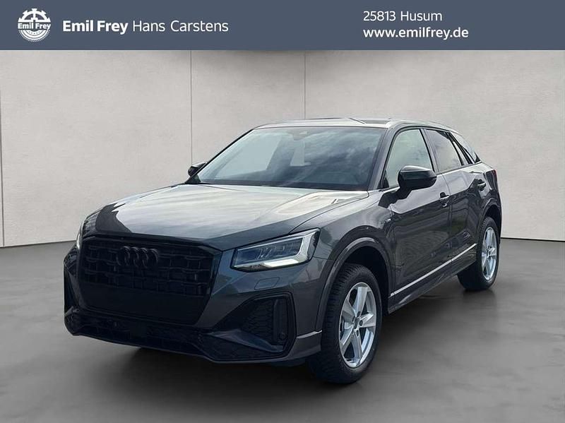 Grau Neu 2026 Audi Q2 S-Line SUV | 43.344 € (Teuer) - Bild 1/4