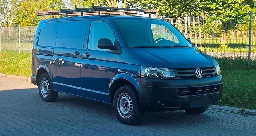 Second-hand VW Transporter 102 CP (75 kW) 2013 Albastru Van