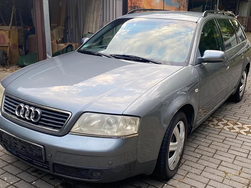 Grau Gebraucht 2000 Audi A6 Kombi | 1.300 € (Fairer Preis) - Bild 1/4