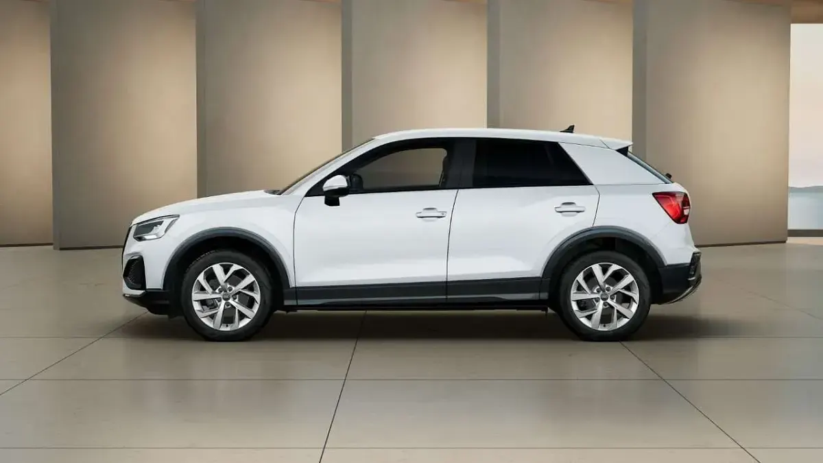 Gebraucht Audi Q2 Advanced 150 PS (110 kW) 2025 Gletscherweiss metallic SUV