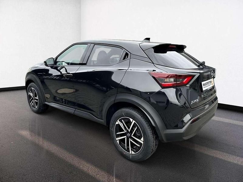 Neu Nissan Juke N-Connecta 114 PS (83 kW) 2025 Pearl black SUV