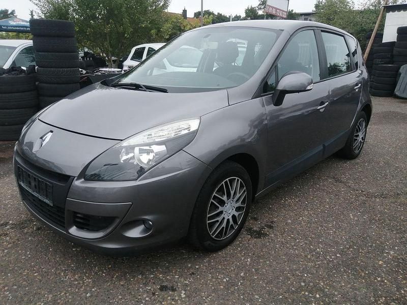 Grau Gebraucht 2010 Renault Grand Scénic III Expression Van / Kleinbus | 2.950 € (Fairer Preis) - Bild 1/4