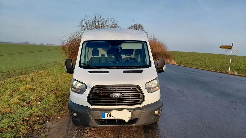 Używany Ford Transit 105 KM (77 kW) 2017 Biały Sedan/Limuzyna