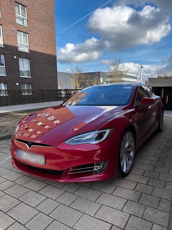 Gebraucht Tesla Model S 386 kW (525 PS) 2016 Rot Kleinwagen