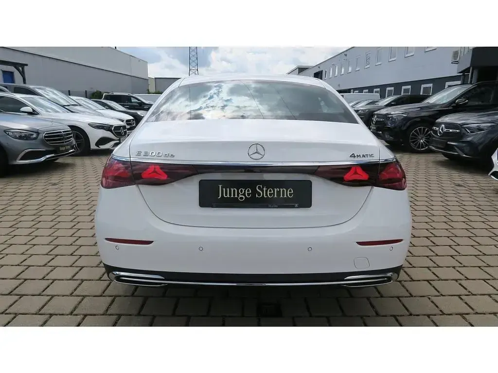 Gebraucht Mercedes E300 Advanced Plus 313 PS (230 kW) 2025 Weiß Limousine