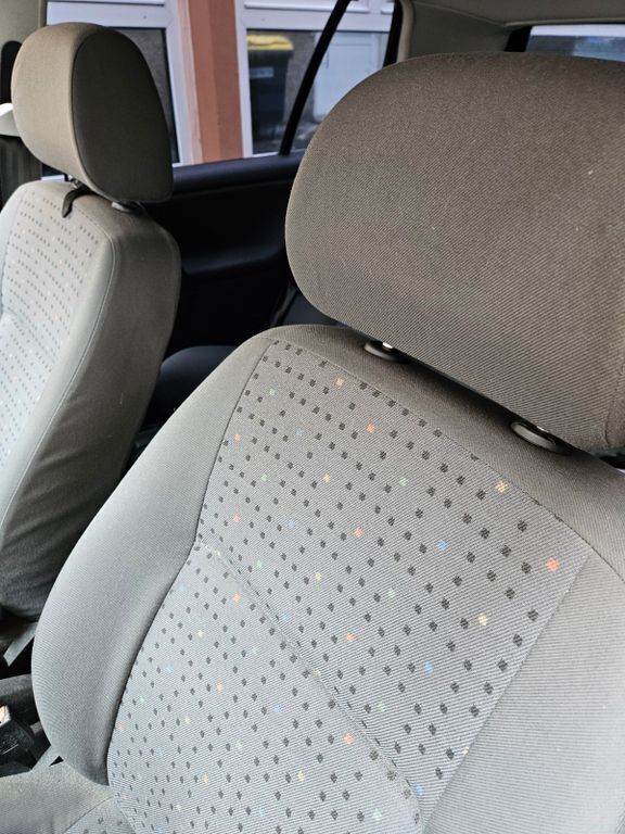 Schwarz Gebraucht 2001 VW Polo Classicline Limousine | 500 € (Guter Preis) - Bild 1/4