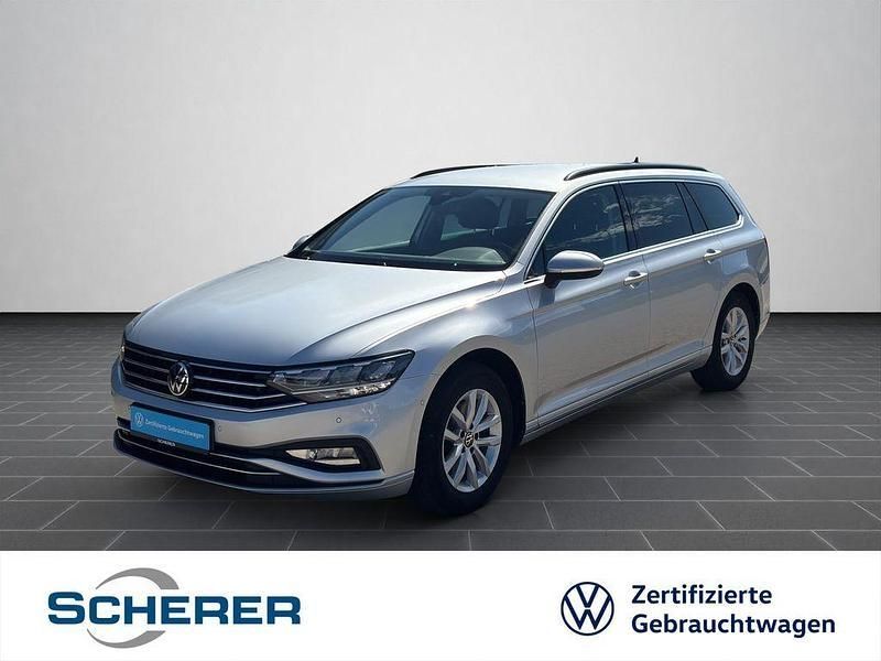 Reflexsilber metallic (metallic) Gebraucht 2020 VW Passat Business Kombi | 20.990 € (Fairer Preis) - Bild 1/2