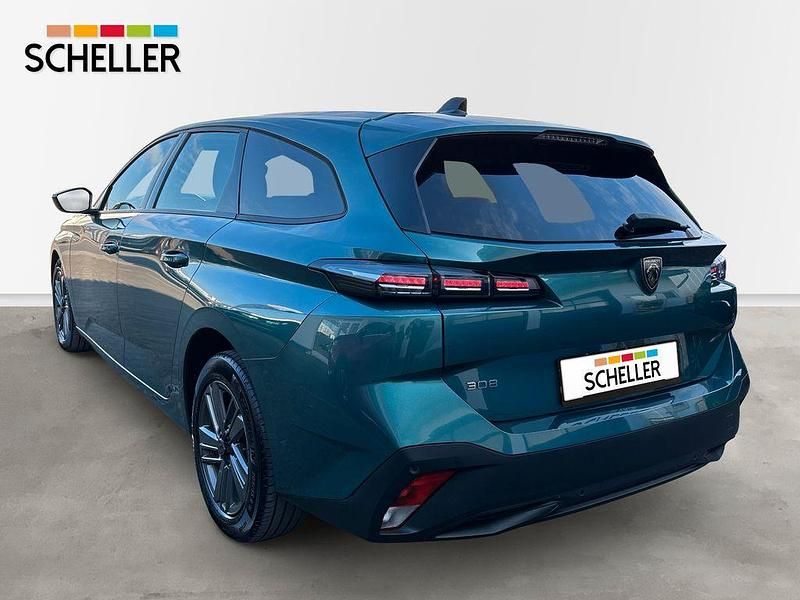 Gebraucht Peugeot 308 SW Active 131 PS (96 kW) 2023 Metfa blue cuivre Kombi