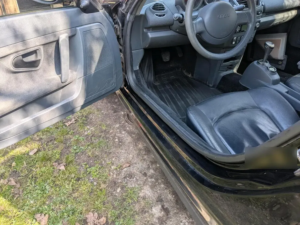 Gebraucht Smart Roadster 61 PS (44 kW) 2004 Schwarz Cabrio