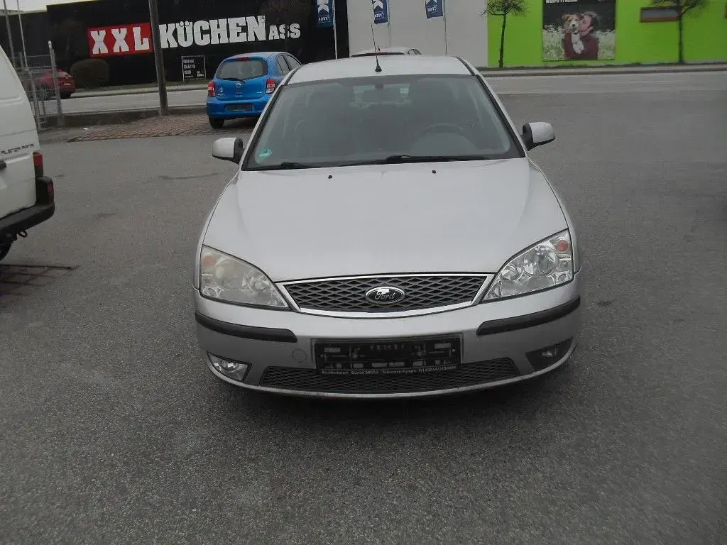 Gebraucht Ford Mondeo Trend 145 PS (106 kW) 2007 Silber Limousine