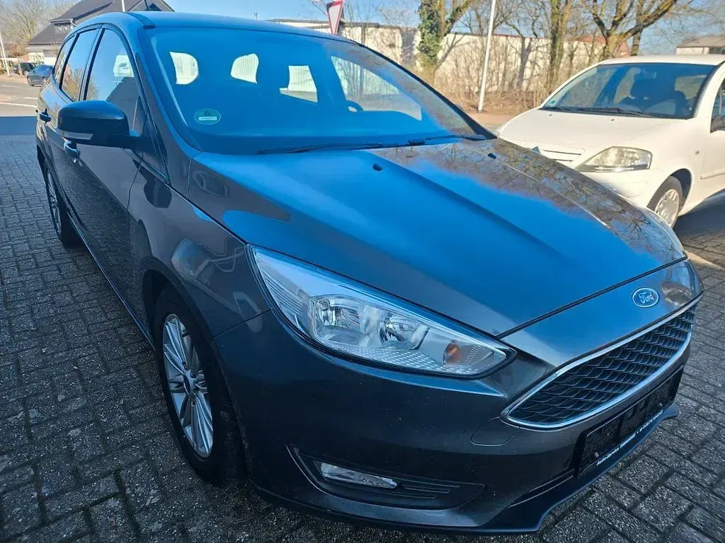 Usado Ford Focus Business Edition 150 CV (110 kW) 2017 Gris Berlina