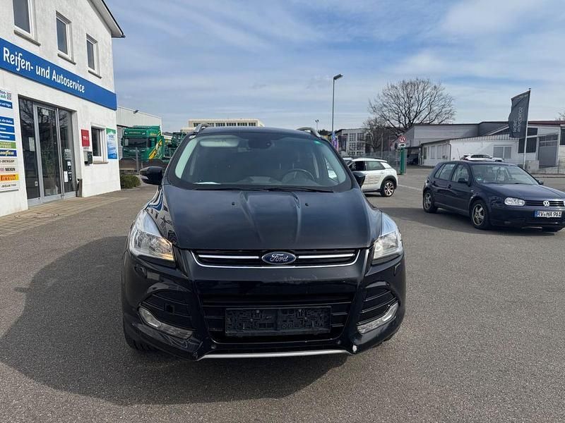 Gebraucht Ford Kuga Titanium 150 PS (110 kW) 2016 Schwarz SUV