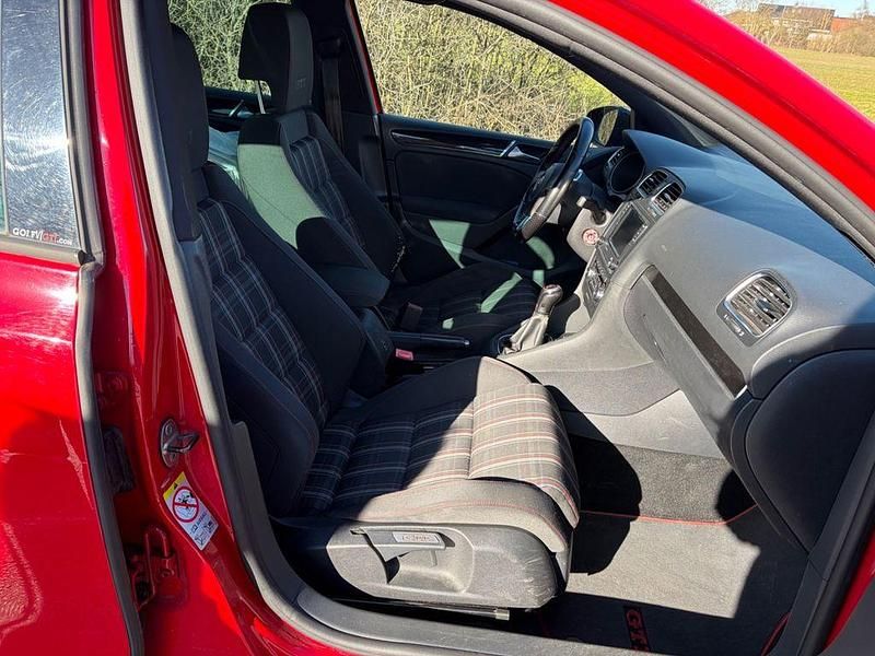 Gebraucht VW Golf VI GTI 211 PS (155 kW) 2009 Rot Kleinwagen